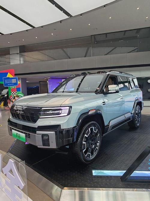 佛山3比亚迪方程豹硬派越野的爆款，英菲尼迪35周年与你共成长